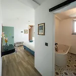 Bed & Breakfast Cerf, Ouvre-moi Rochefort