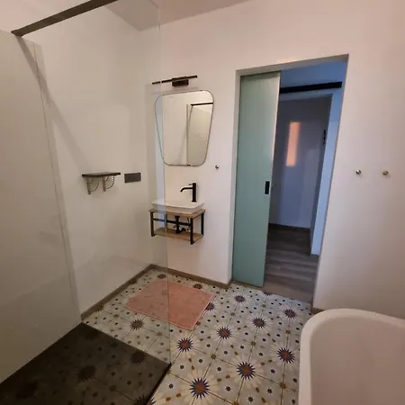 Bed & Breakfast Cerf, Ouvre-moi Rochefort