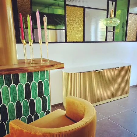 Cerf, Ouvre-moi Rochefort