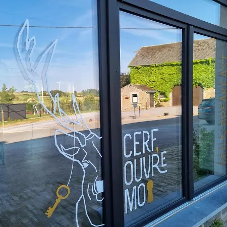 Bed & Breakfast Cerf, Ouvre-moi
