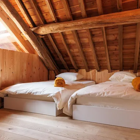 Cerf, Ouvre-moi 住宿加早餐酒店 罗什福尔