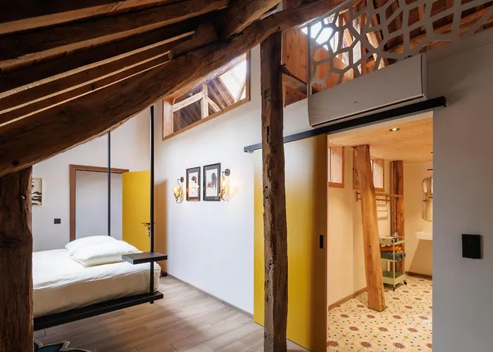 Cerf, Ouvre-moi 3* Rochefort