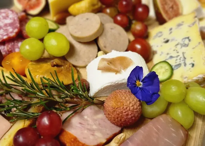 Cerf, Ouvre-moi Bed & Breakfast Rochefort