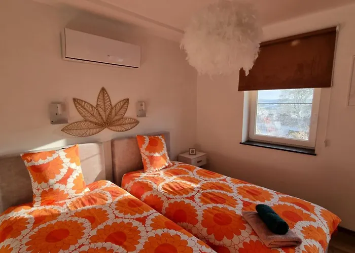 Cerf, Ouvre-moi Bed & Breakfast 3*