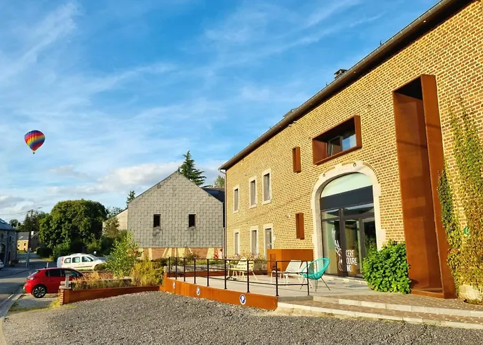 Cerf, Ouvre-moi Bed & Breakfast Rochefort